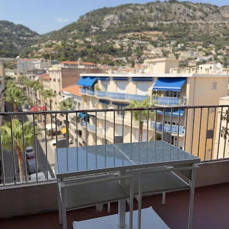 A Beaulieu-sur-mer, Cote D'azur, Climatise, Avec Terrasse * Beaulieu-sur-Mer