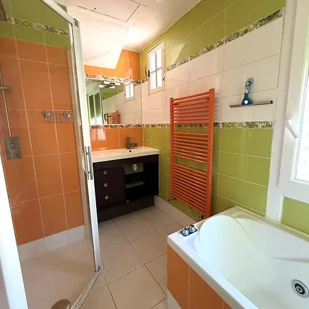 Apartamento à Beaulieu-sur-mer, Côte D'azur, Climatisé, Avec Terrasse